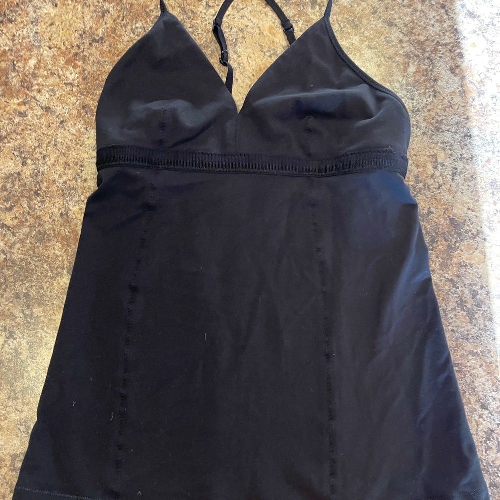 Lululemon top